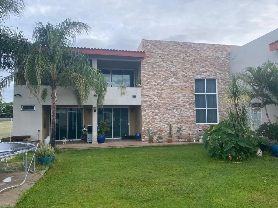 Foto 5 de Casa en Venta en Tres Reyes de Cajititlan , Fraccionamiento Residencial