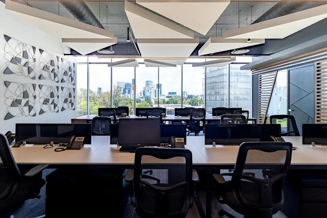 Foto 4 de Oficina amueblada en Zona Financiera Américas, 419 m², 9 privados, 12 autos