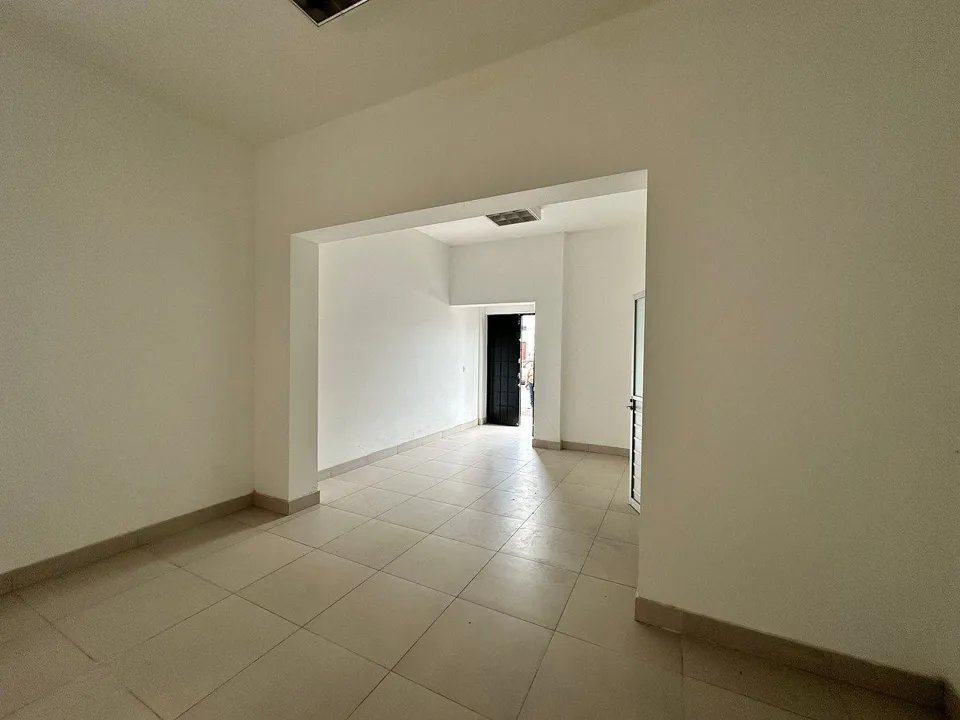 Foto 8 de Bodega Comercial Remodelada en Venta/Renta.  Colonia Santa Teresita. Guadalajara