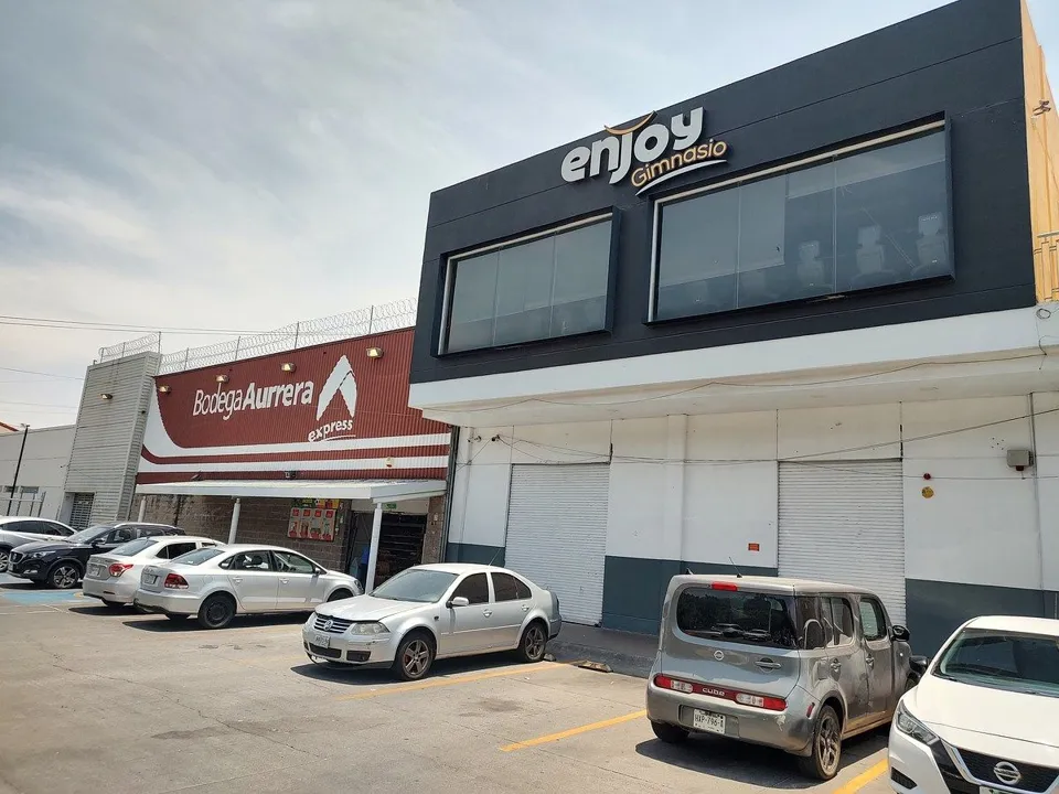 Foto 2 de Local en RENTA, en PLANTA BAJA, junto a Bodega Aurrerá, El Sauz