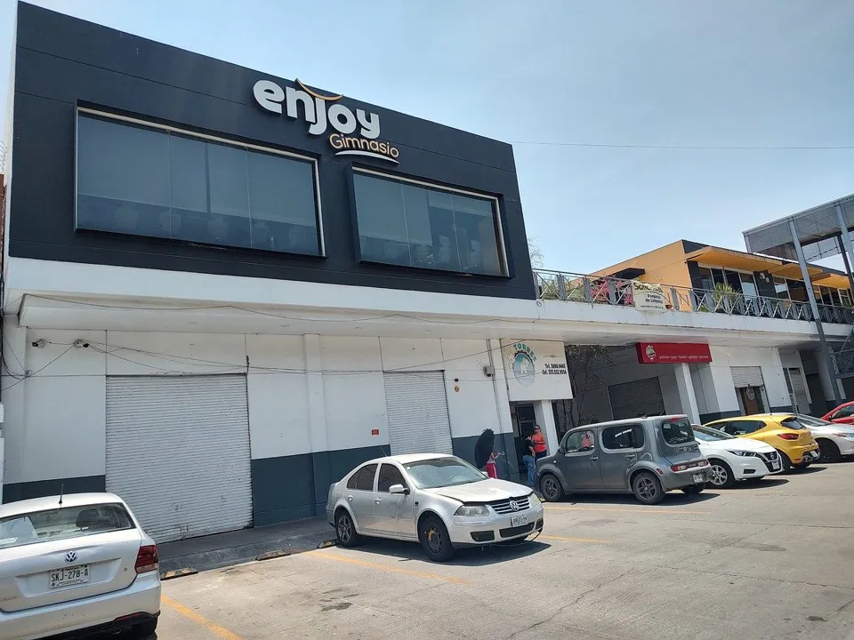 Foto 3 de Local en RENTA, en PLANTA BAJA, junto a Bodega Aurrerá, El Sauz