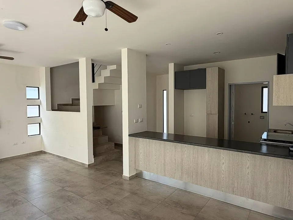 Foto 3 de Casa en venta en Adamar, Coto Yucatán. Frente a la casa club