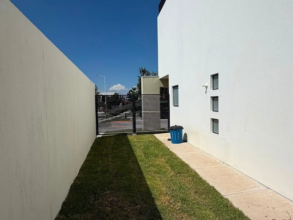 Foto 7 de Casa en venta en Adamar, Coto Yucatán. Frente a la casa club