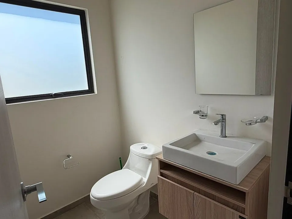 Foto 8 de Casa en venta en Adamar, Coto Yucatán. Frente a la casa club