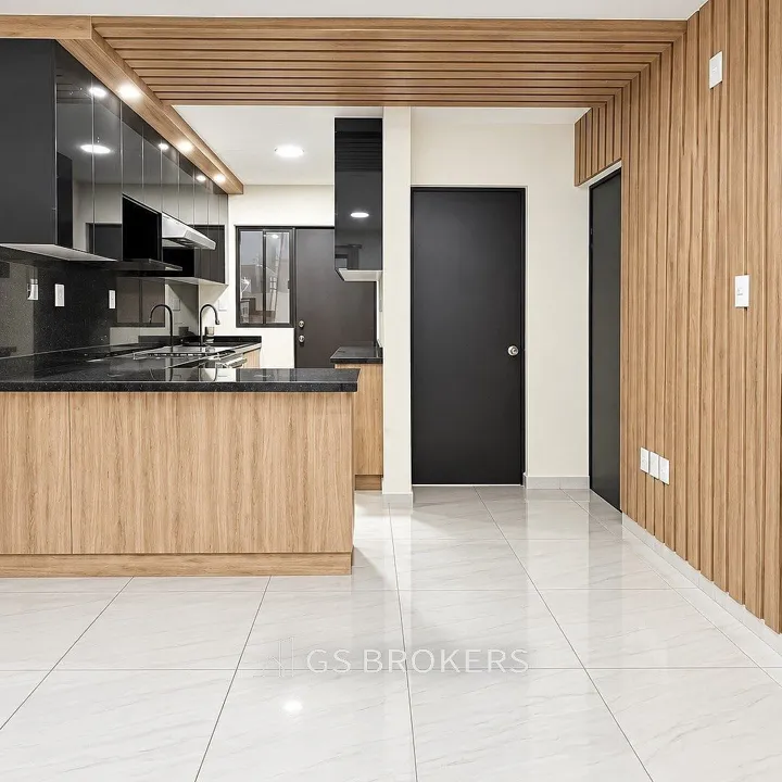 Foto 2 de CASA REMODELADA EN VENTA EN ALTA CALIFORNIA