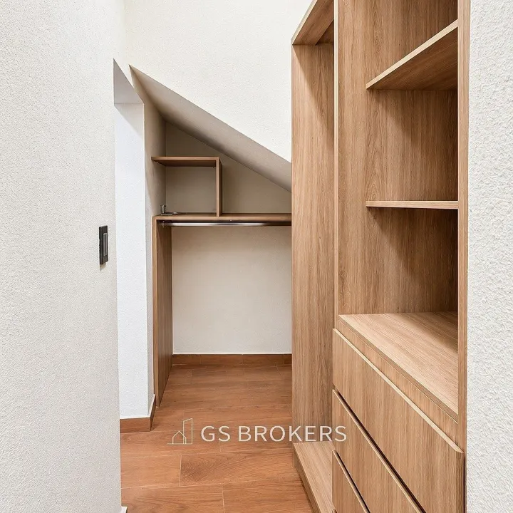 Foto 5 de CASA REMODELADA EN VENTA EN ALTA CALIFORNIA