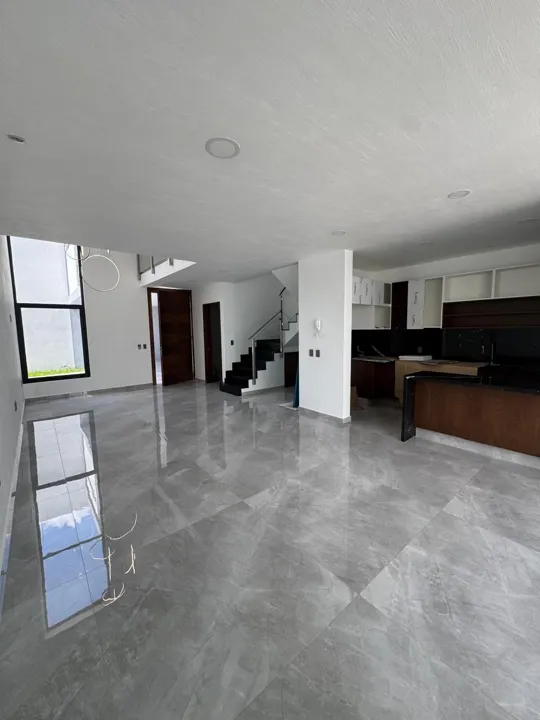 Foto 5 de Casa en Venta en El Colli - Tancitaro Residencial 7