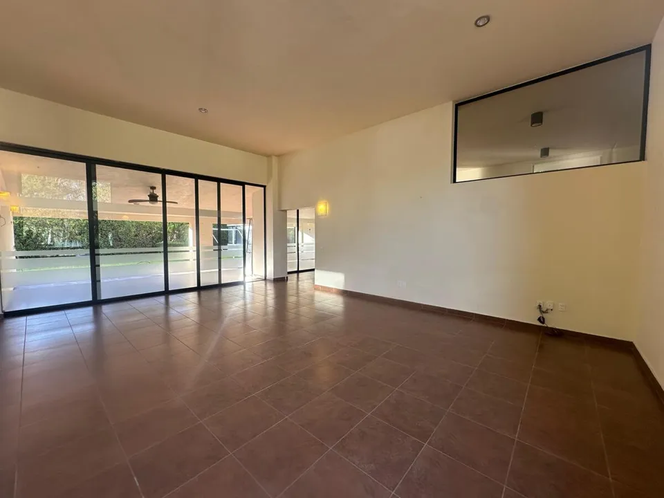 Foto 2 de Casa en Venta en Santa Anita Club de Golf - Paseo del Bosque 206