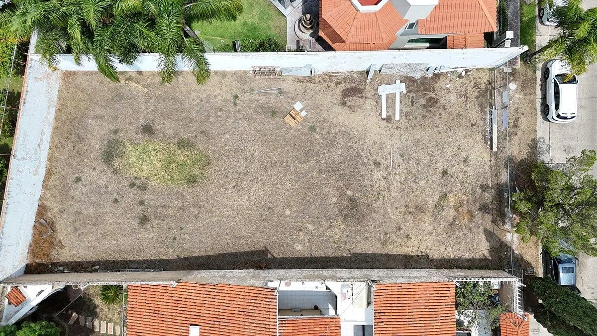 Foto 3 de Venta,Terreno plano 507 m2 · Paseo del Puma · A 100 m del Club de Bugambilias