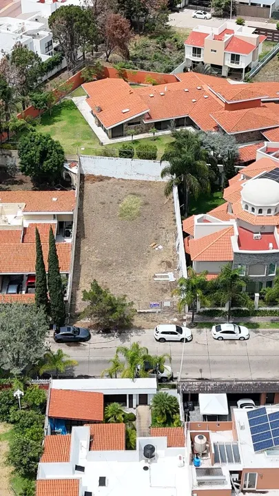 Foto 6 de Venta,Terreno plano 507 m2 · Paseo del Puma · A 100 m del Club de Bugambilias