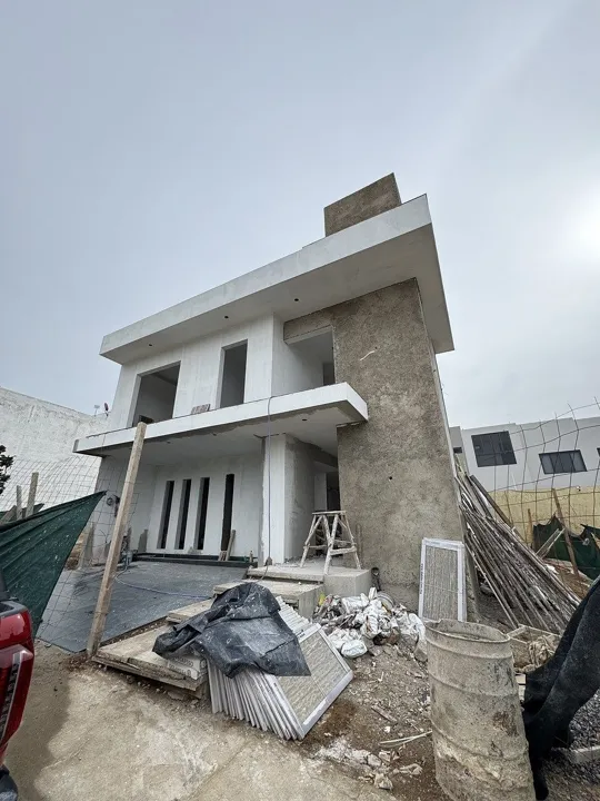 Casa en esquina frente a parque en venta en Valle Imperial en Zapopan