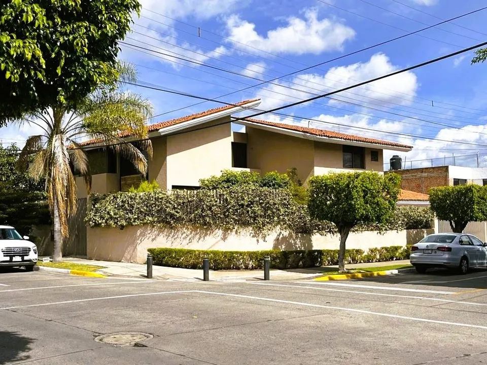 VENTA CASA EN CHAPALITA, ZAPOPAN, JALISCO