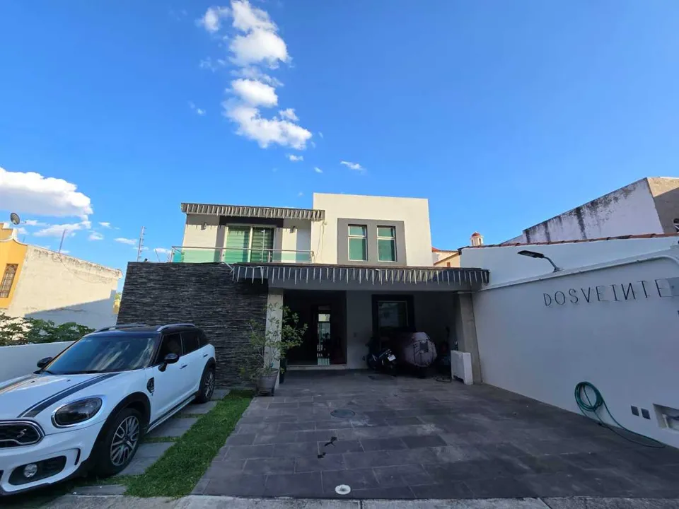 Venta de Casa en El Palomar – Zona Jockey