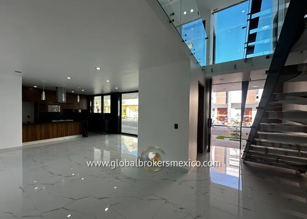 Foto 4 de Casa de Lujo en Venta, Coto Almendros Residencial, Los Almendros, Zapopan, Jalis