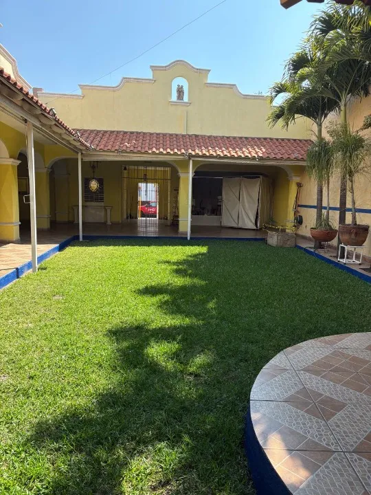 Foto 8 de Local Comercial en venta en Calle Contreras Medellín, Zona Centro, Guadalajara