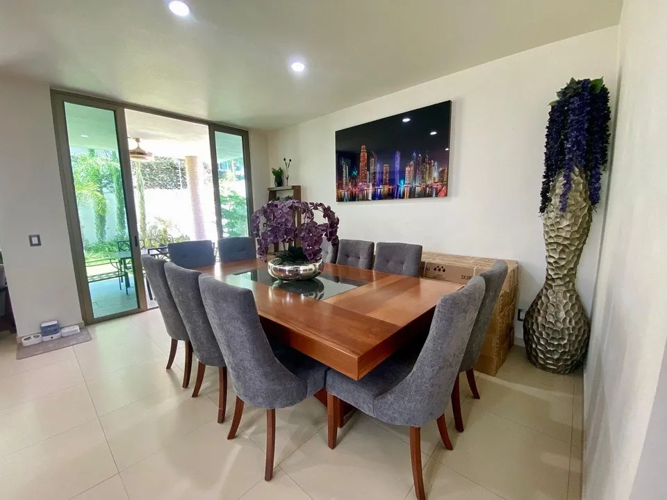 Foto 7 de Casa en venta en Valle Imperial en Zapopan