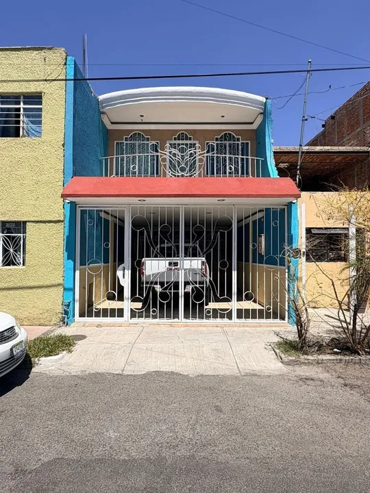 🏡 CASA EN COLONIA LIBERTAD, GDL | AMPLIOS ESPACIOS Y UBICACIÓN ESTRATEGICA