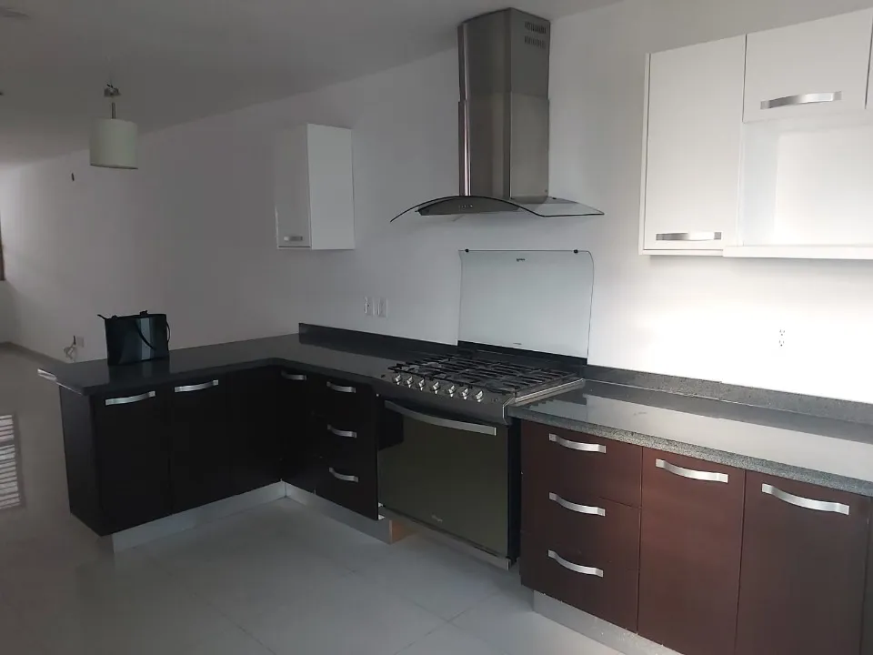 Foto 6 de Casa en venta en Calle Robert Schuman, La Estancia, Zapopan