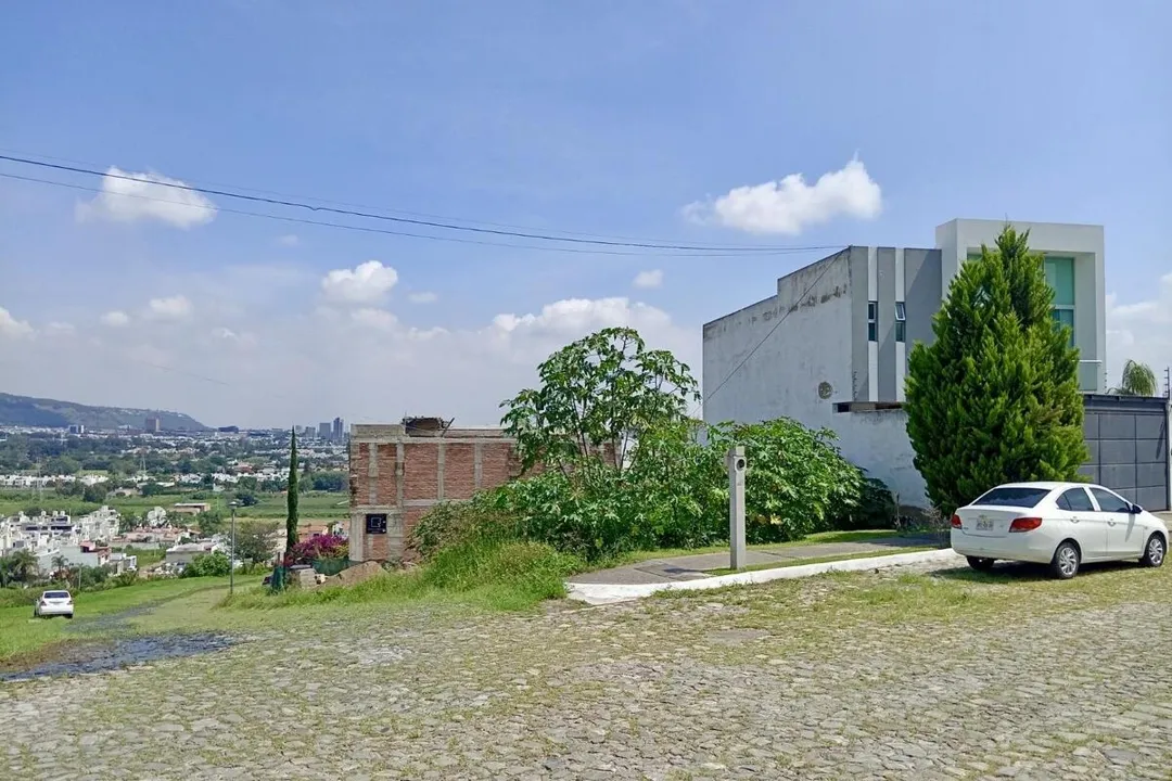 Foto 3 de Terreno en esquina, en Cortijo de San Agustín, 254 M2