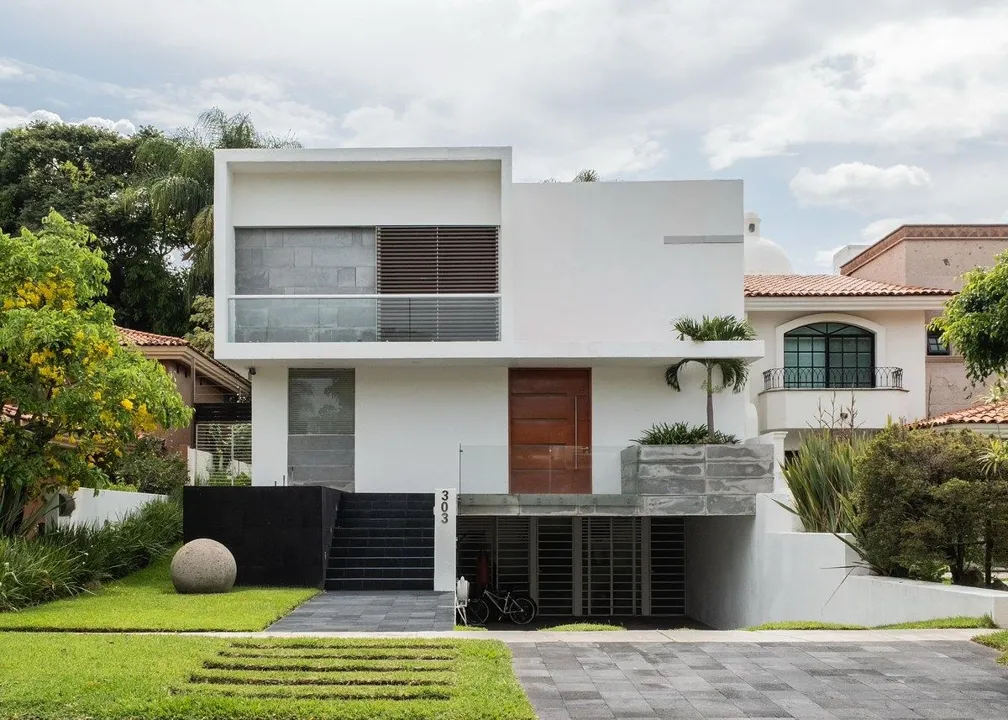 Casa Moderna en Venta en San Raymundo, Valle Real