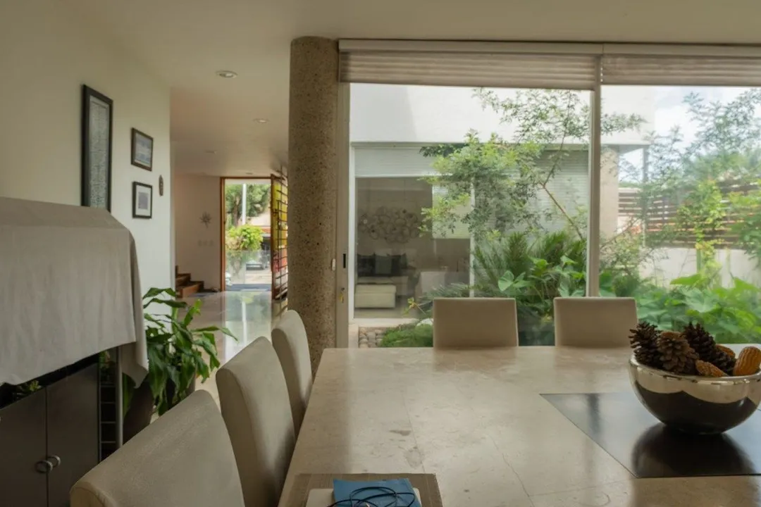 Foto 7 de Casa Moderna en Venta en San Raymundo, Valle Real