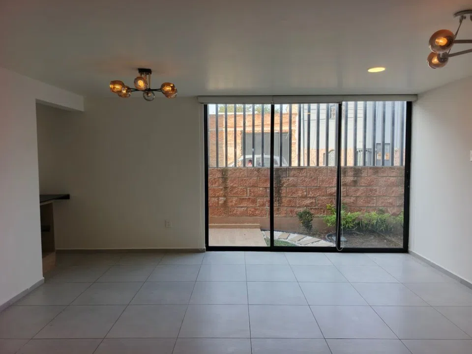 Foto 2 de Departamento en Venta en Condominio Altura Guadalajara | Planta Baja con Jardín y Amenidades