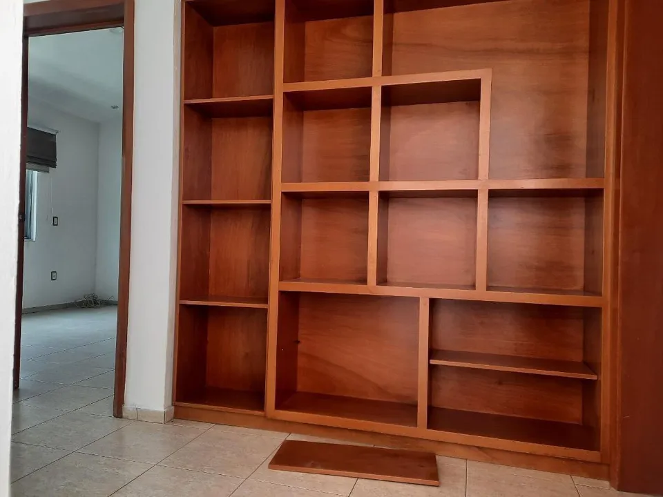 Foto 9 de Casa y terreno en venta en Jardín Real, Coto 6 | 450 m² totales
