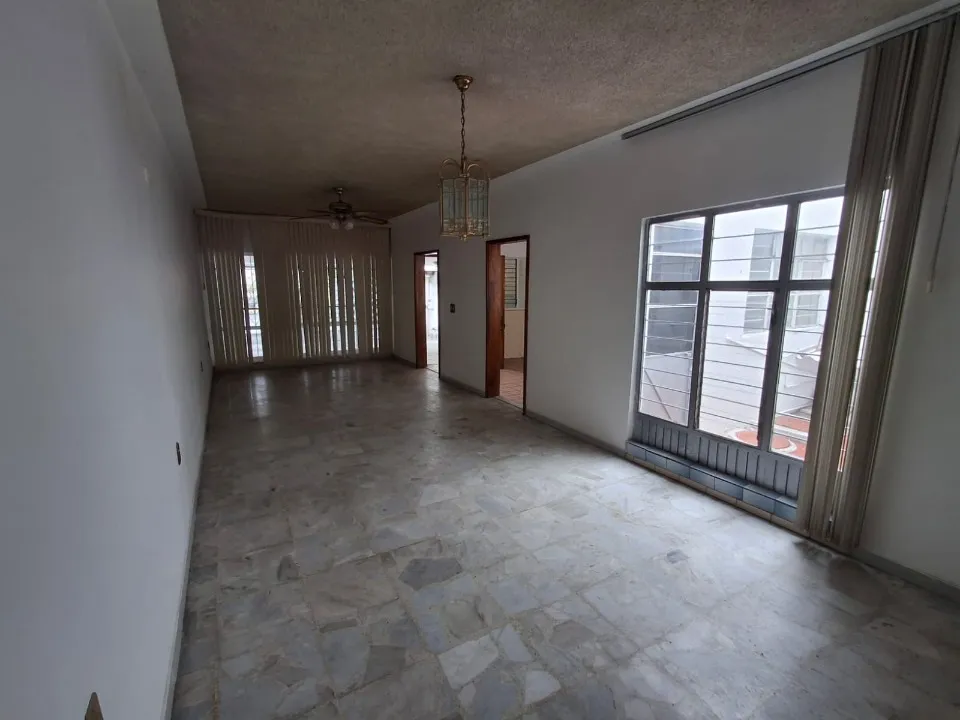Foto 5 de Casa en venta en Calle Paseo de los Filósofos, Colinas de La Normal, Guadalajara