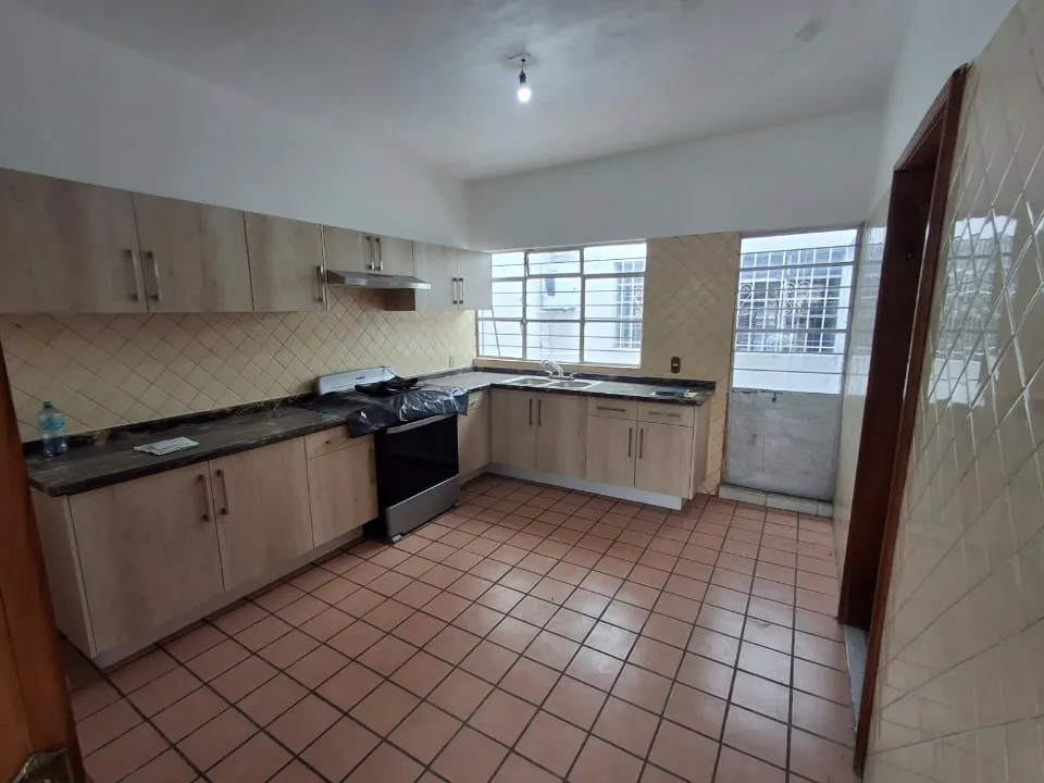 Foto 6 de Casa en venta en Calle Paseo de los Filósofos, Colinas de La Normal, Guadalajara