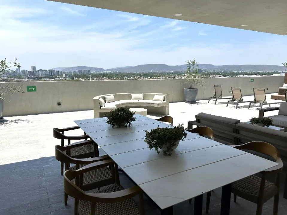 Foto 6 de Departamento en venta en Avenida Valle de Atemajac, Jardines del Valle, Zapopan