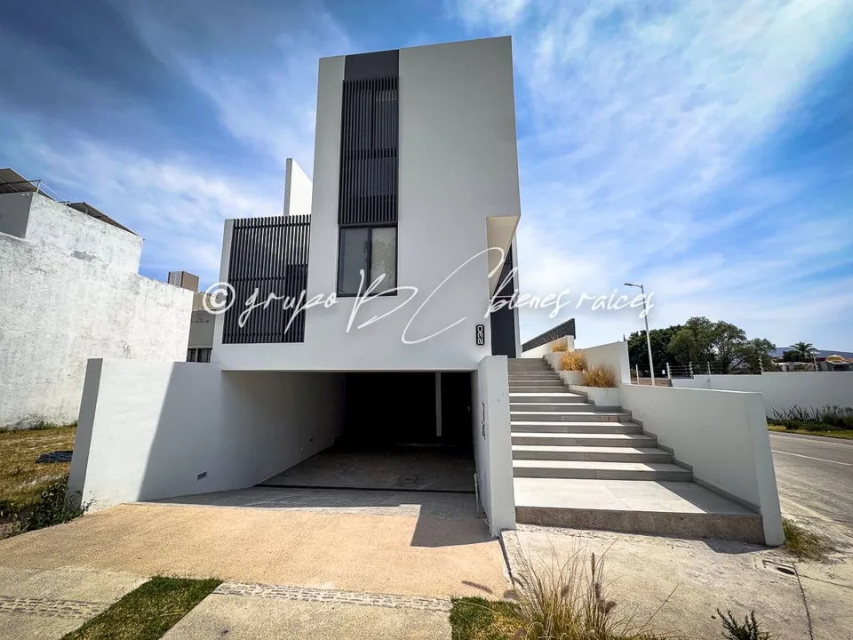 CASA EN VENTA ZONA SUR  GALERÍAS SANTA ANITA