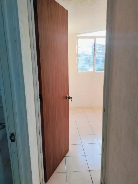Foto 3 de Casa en venta en Calle Cipriano Campos Alatorre, Villas Del Nilo, Guadalajara