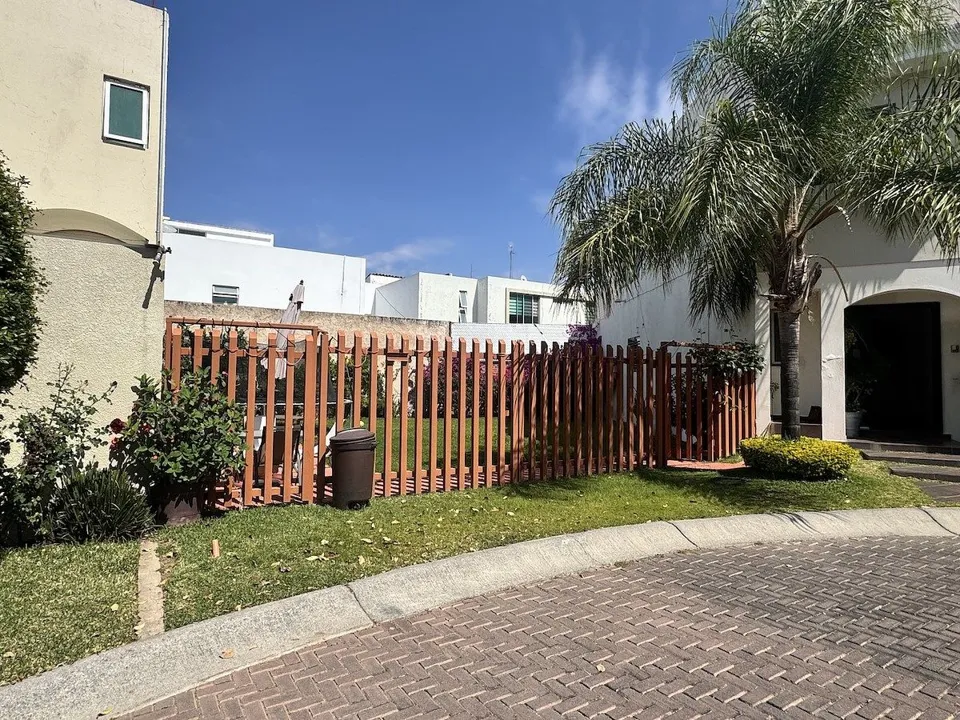 Foto 2 de Terreno en coto Los Almendros Residencial, Zapopan