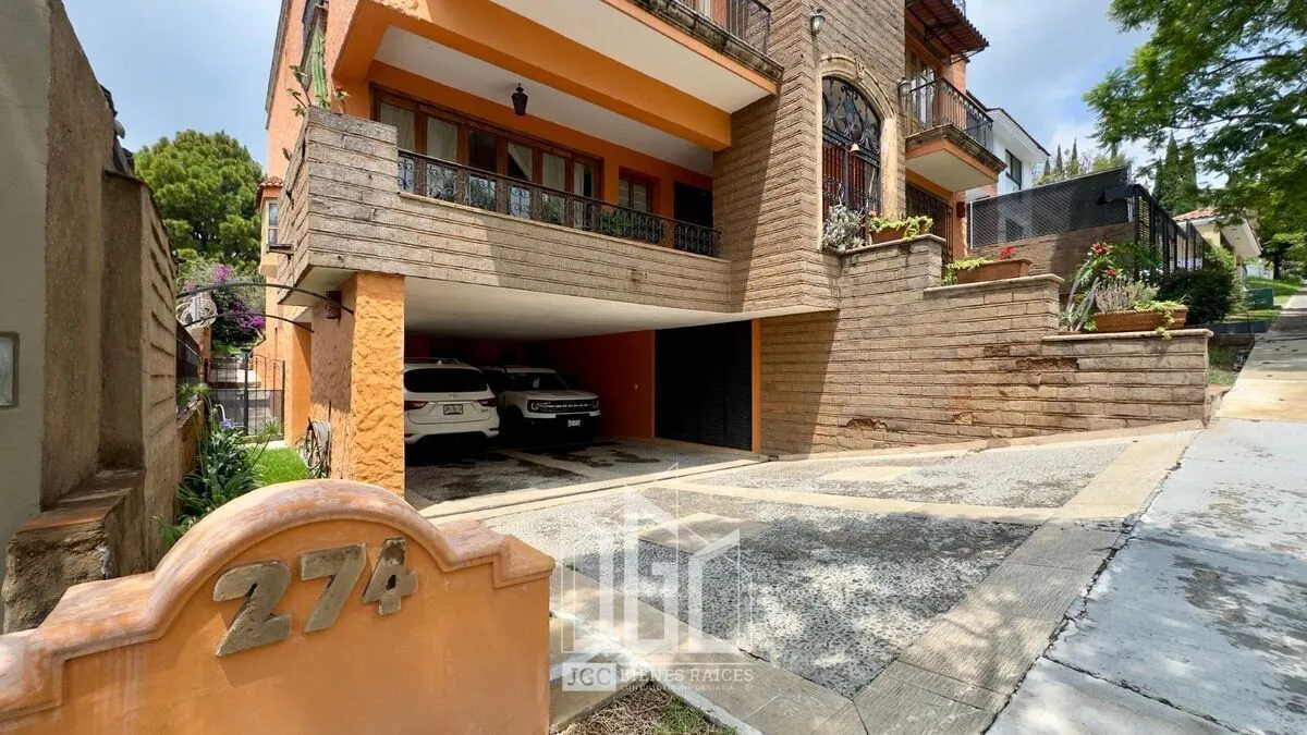 Foto 4 de CASA EN RENTA EN EL PALOMAR - PASEO DE LAS CUMBRES