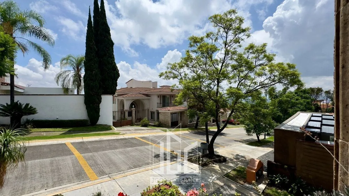 Foto 6 de CASA EN RENTA EN EL PALOMAR - PASEO DE LAS CUMBRES