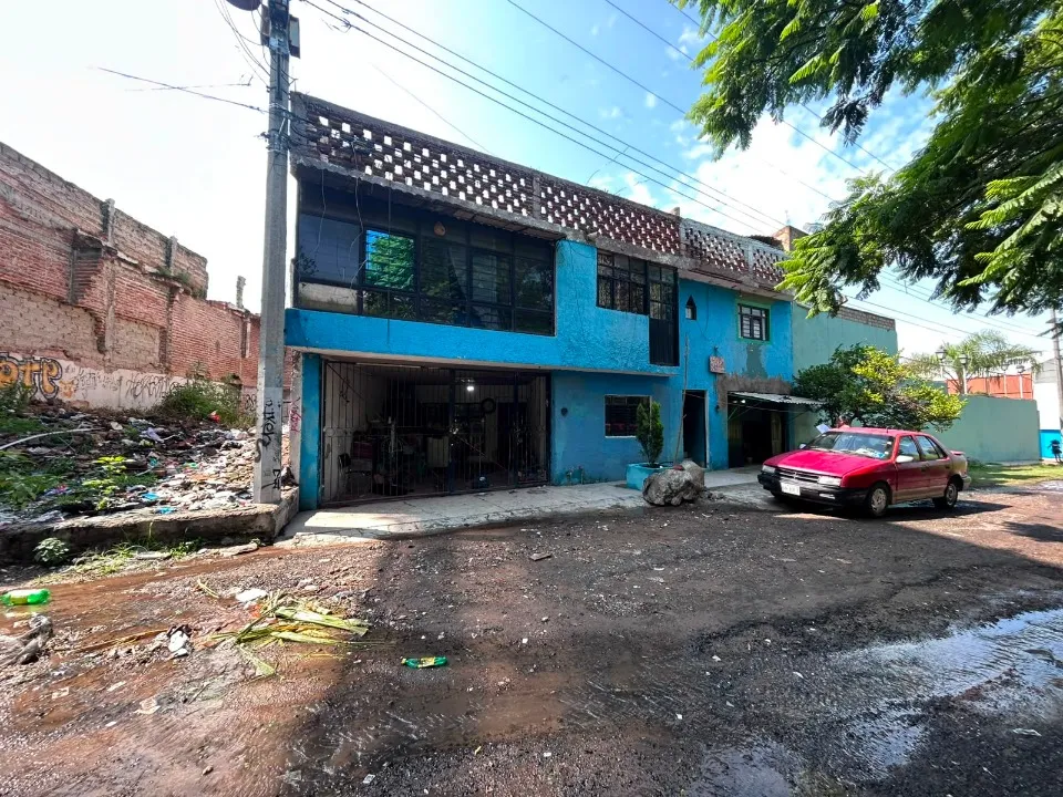 Casa en venta en Calle Portugal, La Duraznera, San Pedro Tlaquepaque