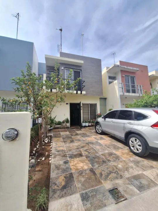 Foto 3 de Casa en venta en Calle De Electra, Jardines De Las Fuentes, Zapopan