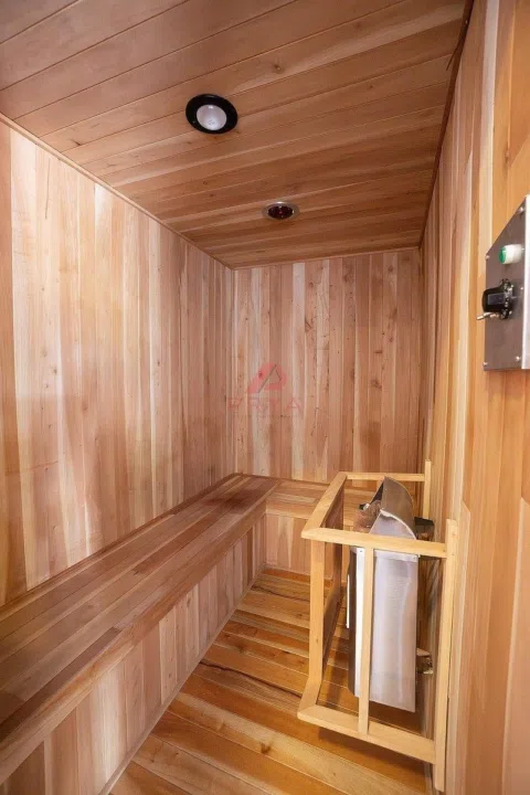 Foto 7 de Casa de Lujo en Venta en Las Cañadas, Zapopan con Cancha de Pickleball y Alberca