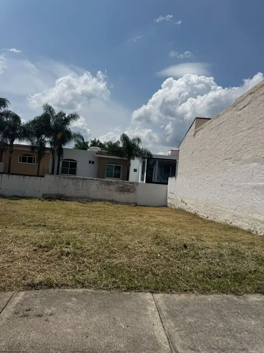 Foto 2 de TERRENO EN VENTA EN BOSQUES DE SANTA ANITA