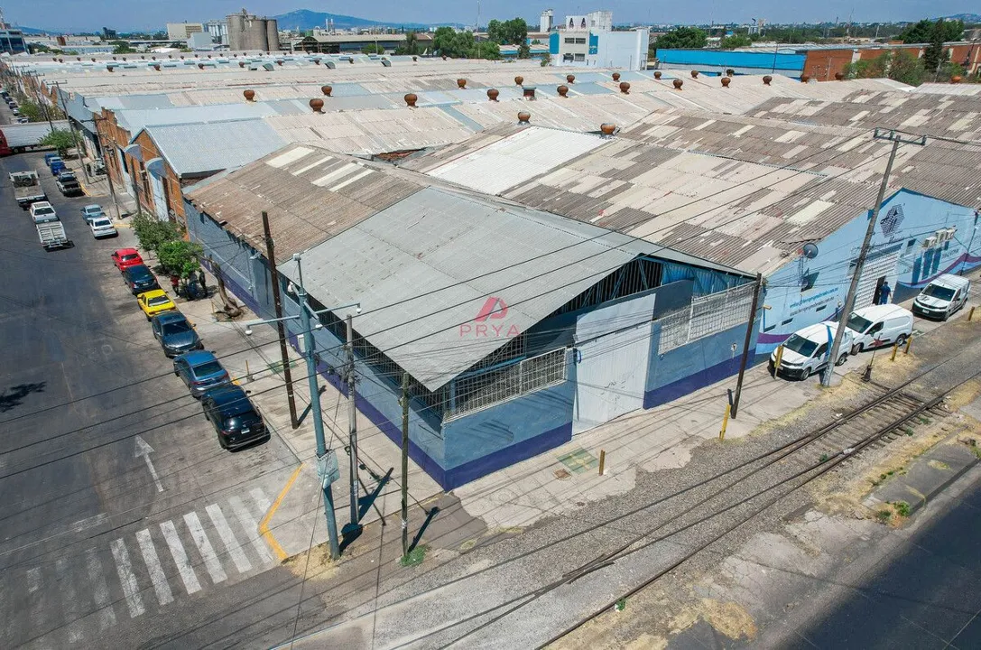 Bodega en Venta en Zona Industrial Guadalajara | 700 m²