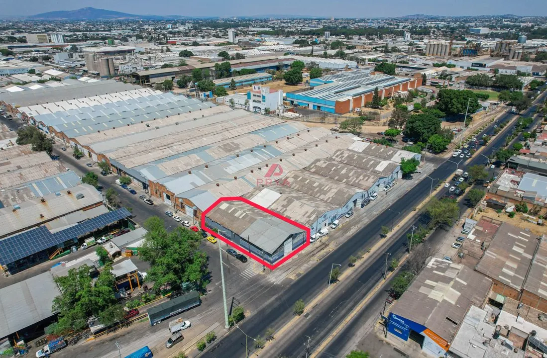 Foto 7 de Bodega en Venta en Zona Industrial Guadalajara | 700 m²