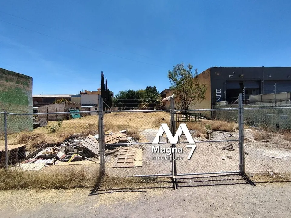 Foto 4 de VENTA TERRENO COMERCIAL ZONA MERCADO DEL MAR