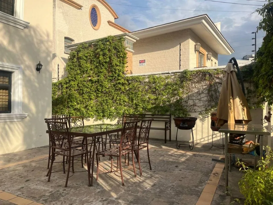 Foto 7 de Casa en venta en Avenida Romanos, Altamira, Zapopan