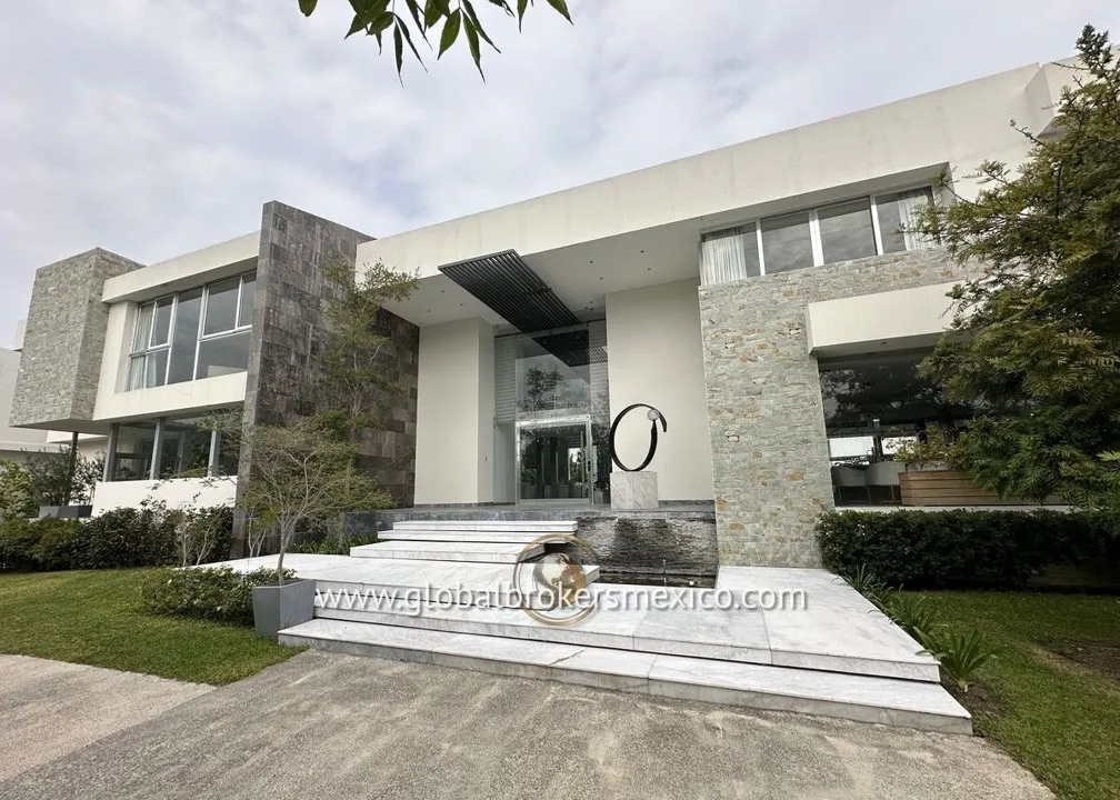 Foto 2 de Residencia de Lujo, Casa en Ayamonte con Campo de Golf, Bajio, Zapopan, Jalisco