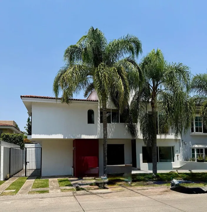 CASA EN VENTA, JARDÍN REAL, ZAPOPAN, JALISCO.