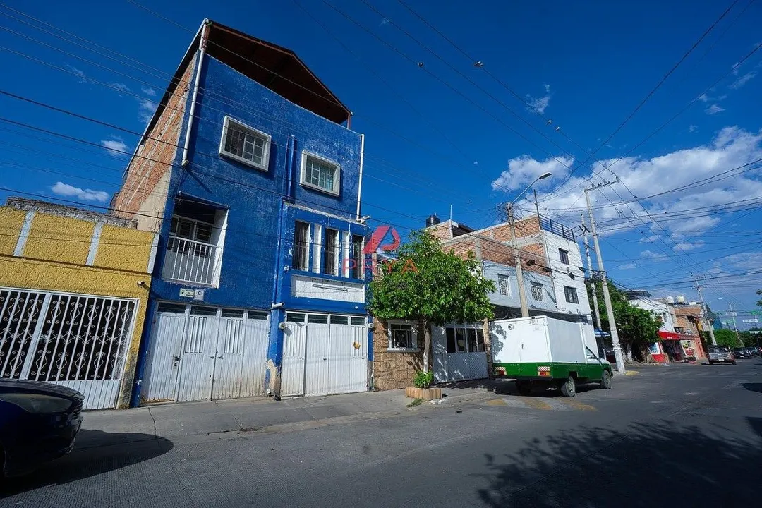 Casa en Venta en Colonia Lagos de Oriente, Guadalajara