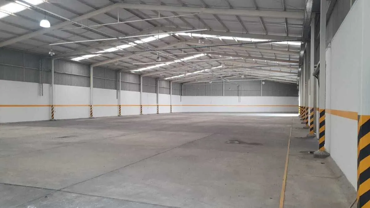 Foto 5 de En venta Bodega, frente al Aeropuerto.