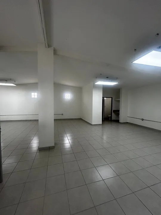 Foto 2 de Bodega en venta excelente ubicación.