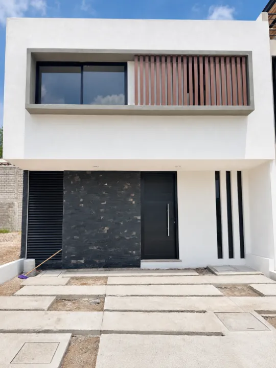 Casa en venta en MONACO, CAPITAL SUR, Queretaro