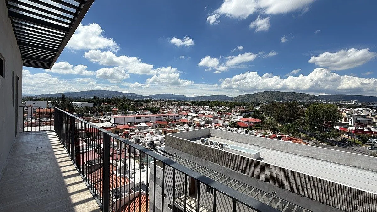 Foto 5 de Penthouse en venta en Villas del Tepeyac, Zapopan | Terraza privada